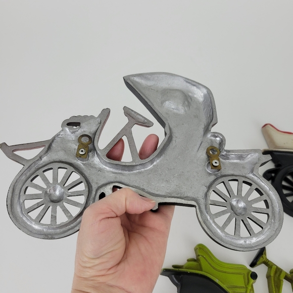 Midwest Cast Metal Wall Decor 3 American Cars - Picture 6 of 9